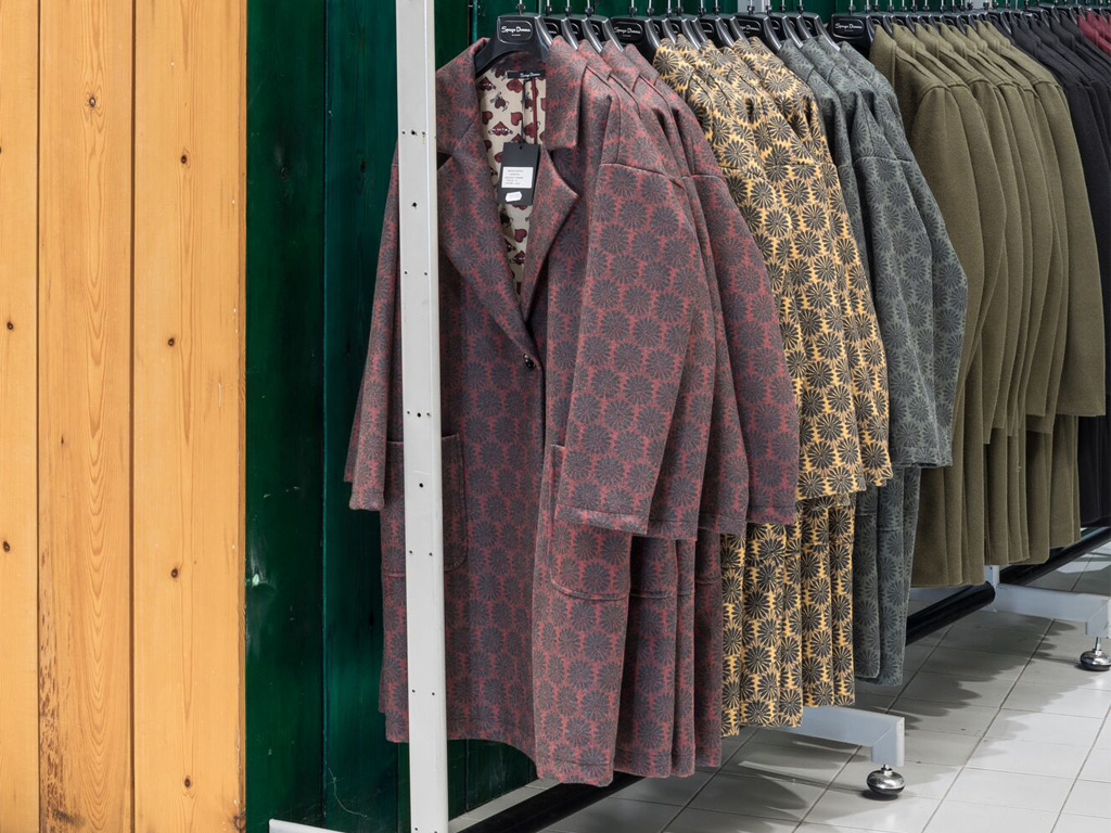Cheap italian clothes clearance wholesale