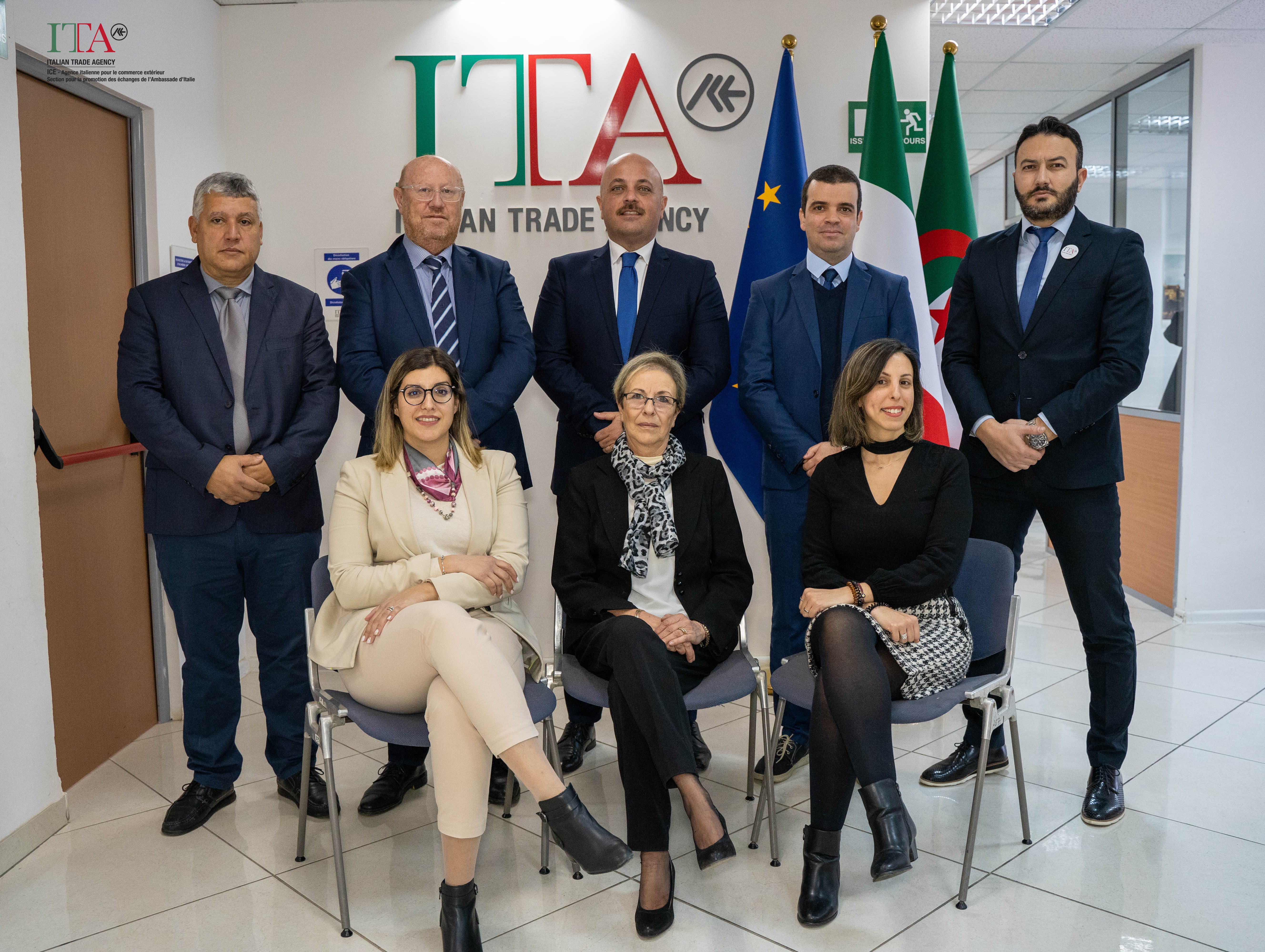 Gabriele Barone (Directeur) et staff ICE Alger Gabriele Barone (Directeur) et staff ICE Alger