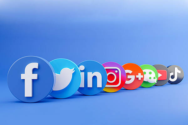 NOS RÉSEAUX SOCIAUX