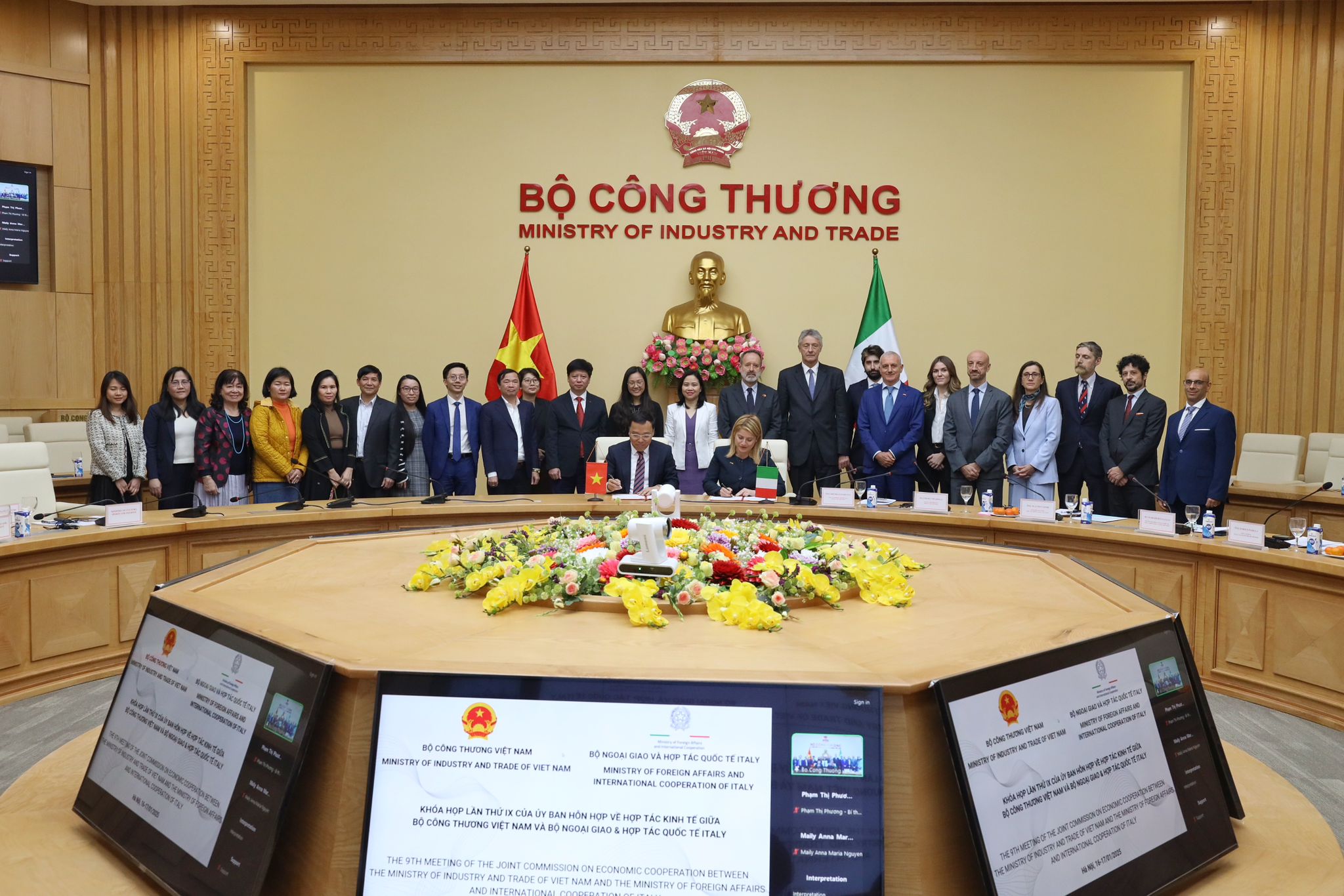 Visit of Undersecretary for Foreign Affairs Maria Tripodi in Hanoi